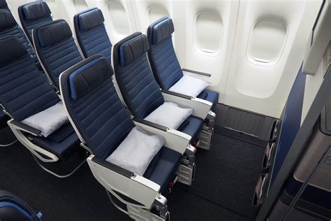 united 777 200 economy plus seats.